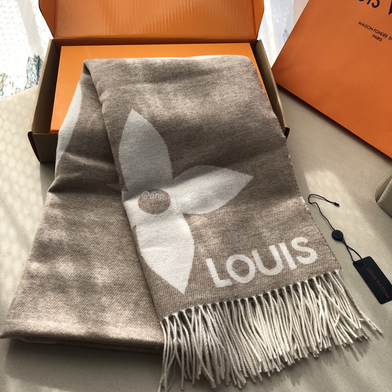 Louis Vuitton Lv Reykjavik Scarf 75x185cm (4) - newkick.cc